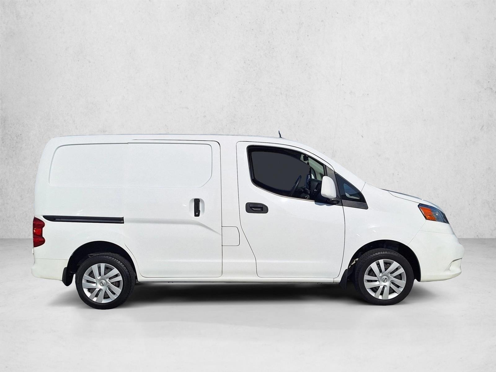 2020 Nissan NV200 SV photo 4
