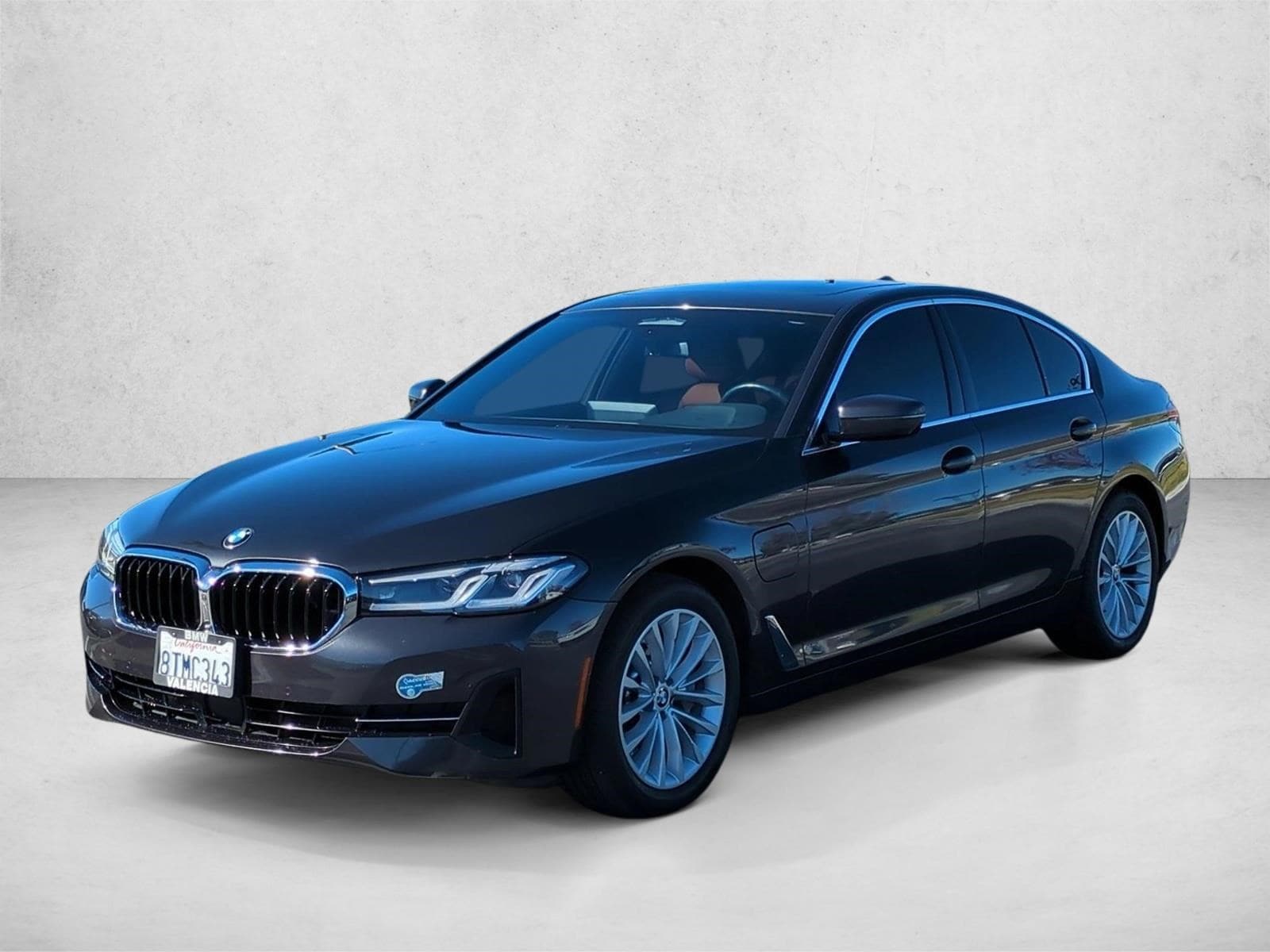 2021 BMW 5 Series 530e's photo