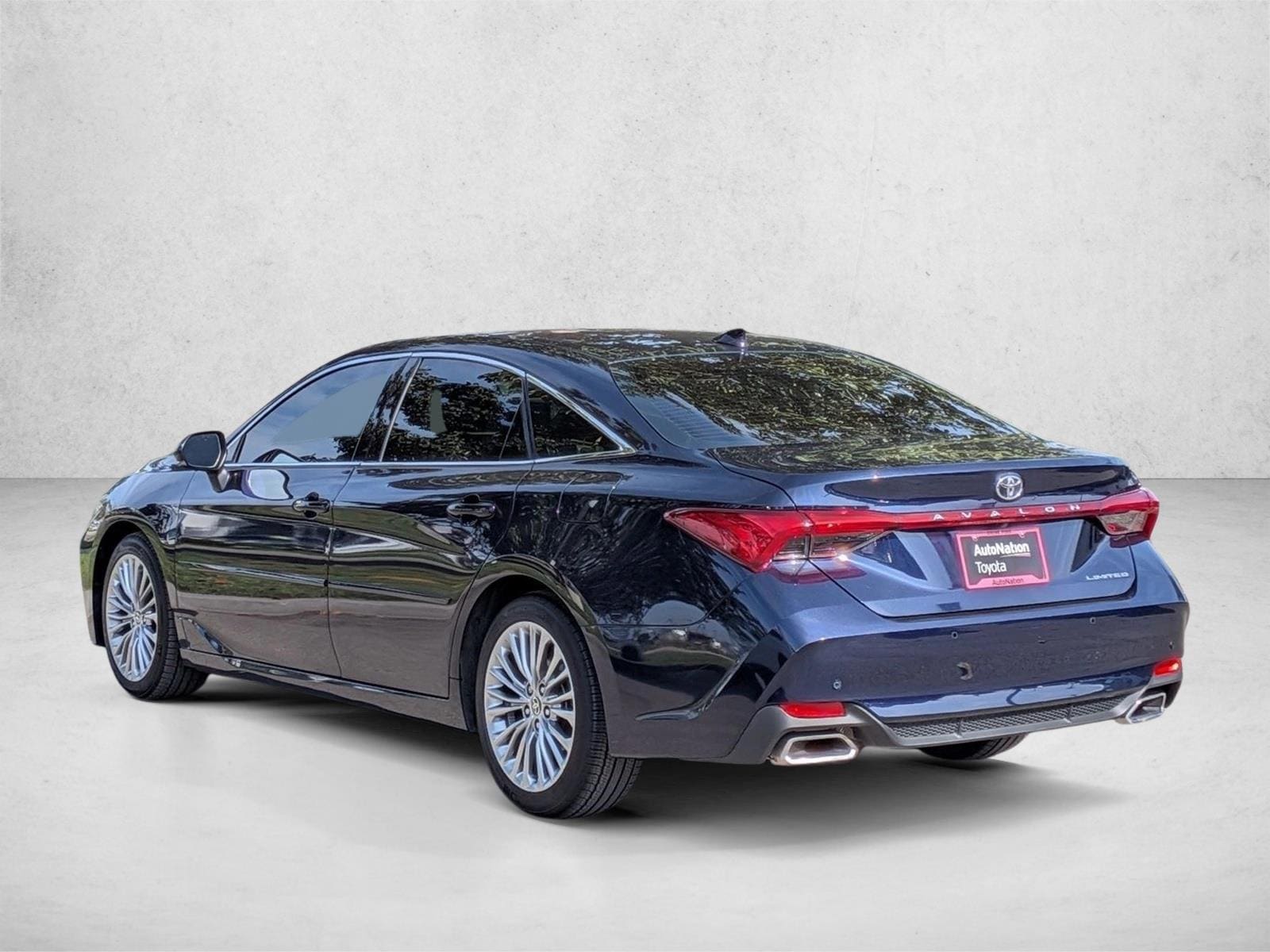 2021 Toyota Avalon Limited photo 3