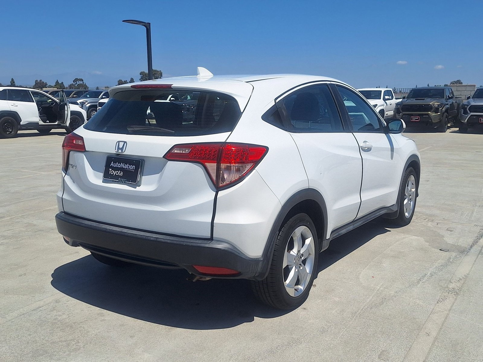 2016 Honda HR-V LX FWD photo 6