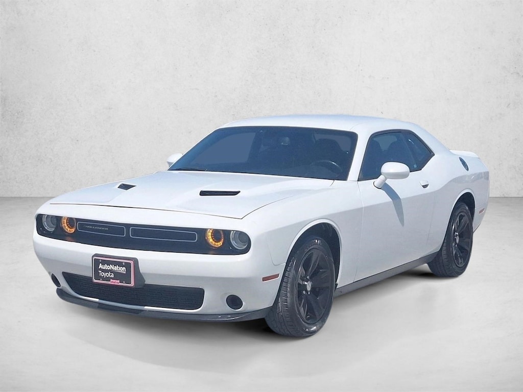 Used 2018 Dodge Challenger SXT Coupe