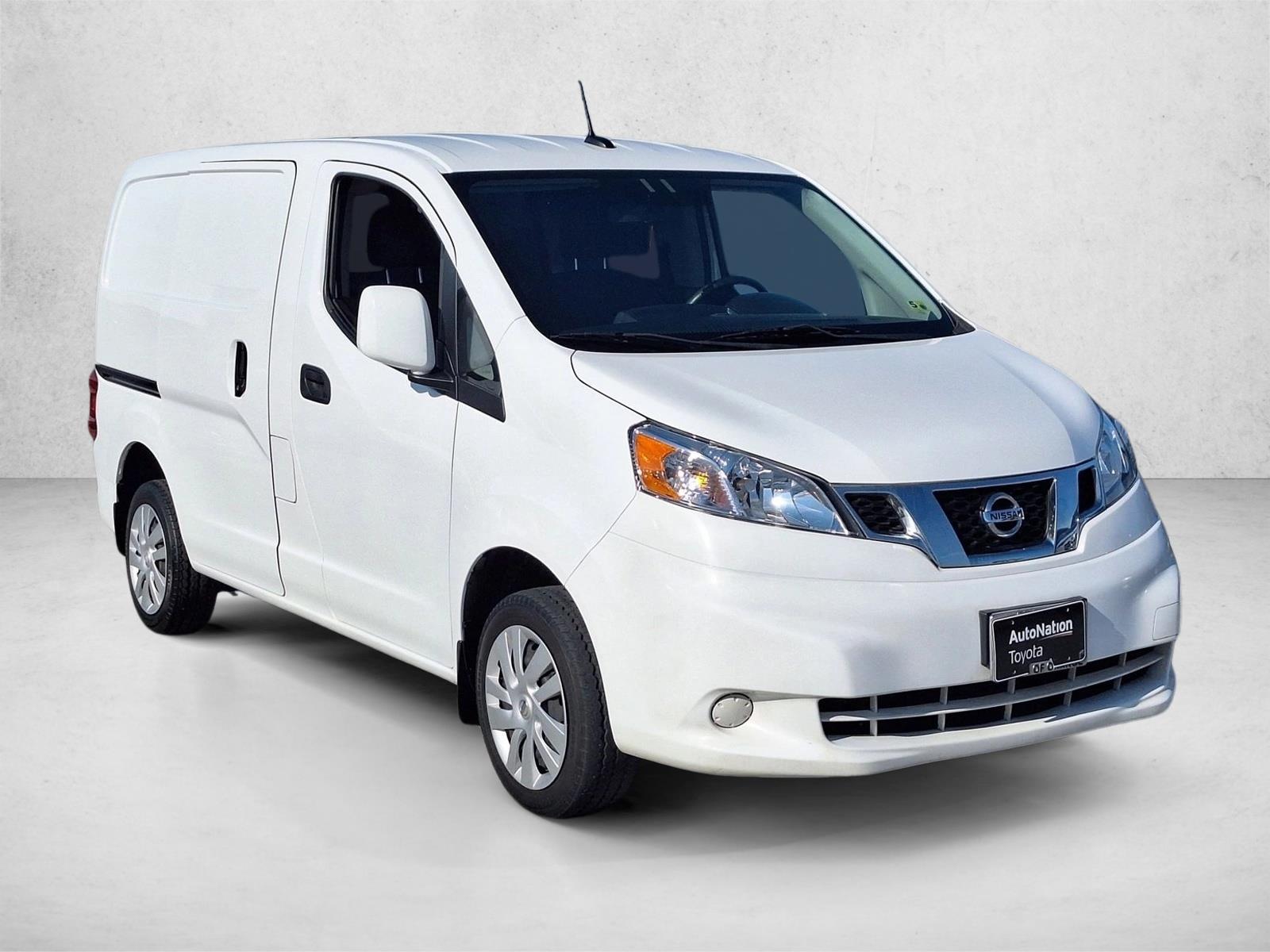 2020 Nissan NV200 SV photo 3