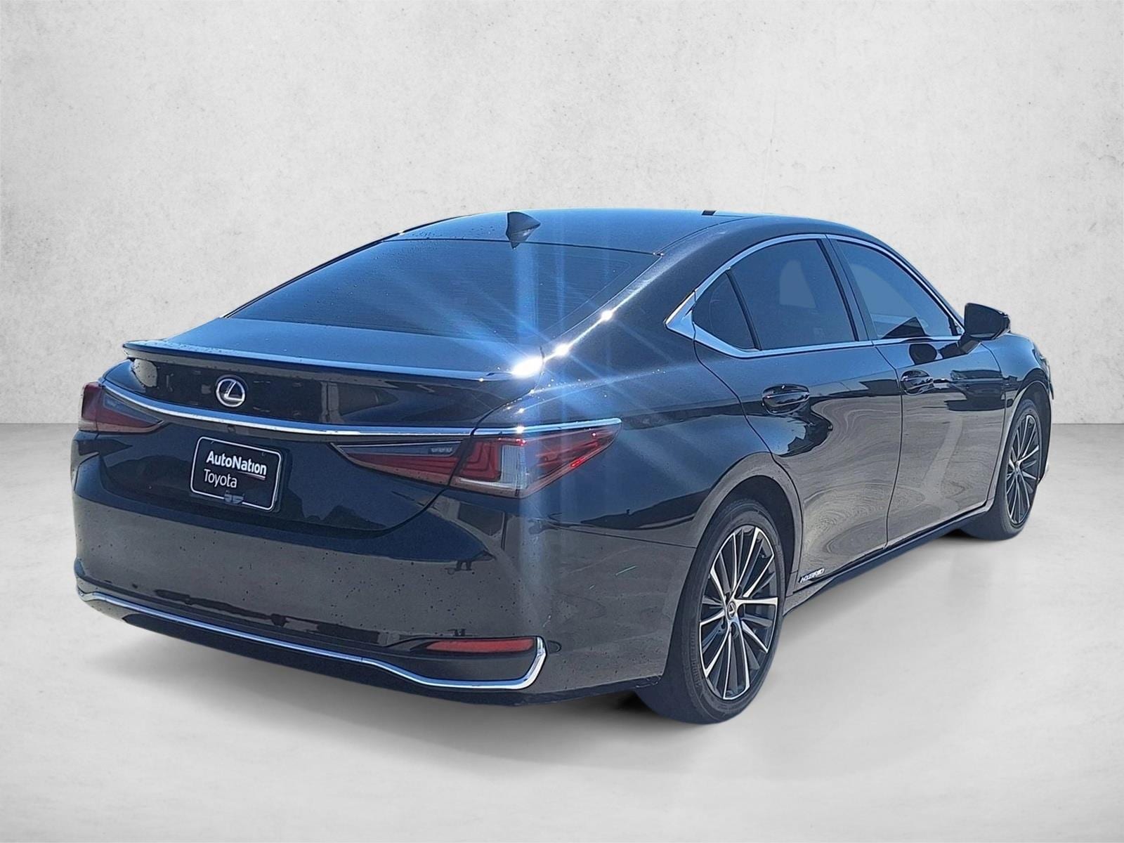2022 LEXUS ES 300h photo 5
