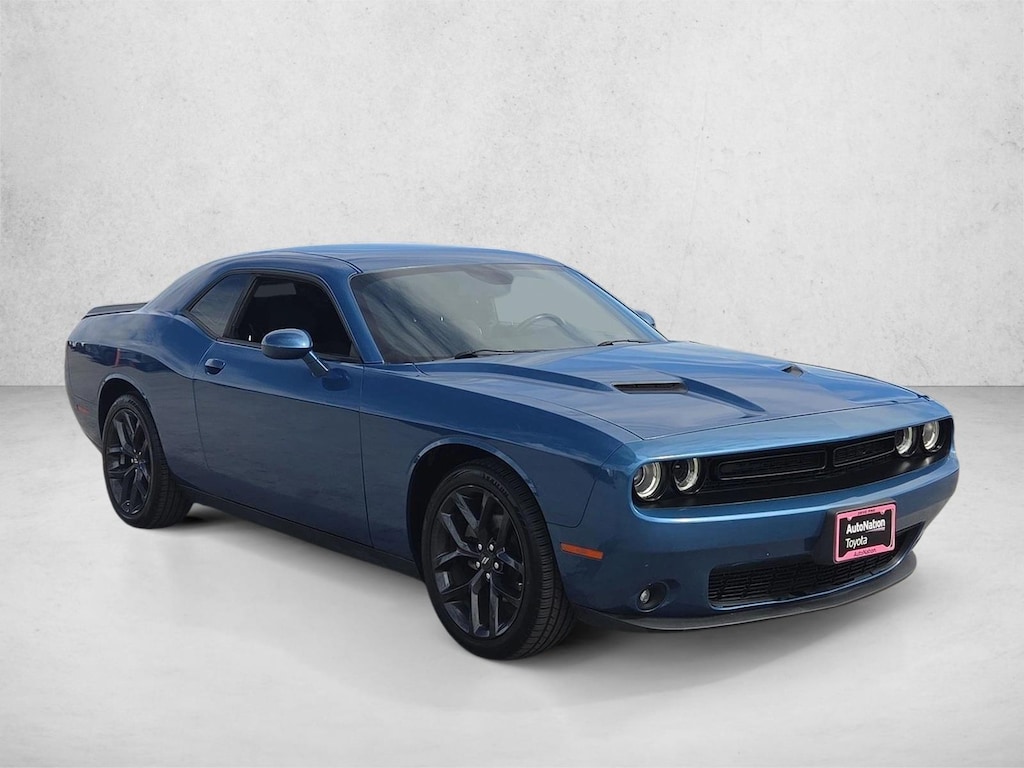 Used 2022 Dodge Challenger SXT Coupe
