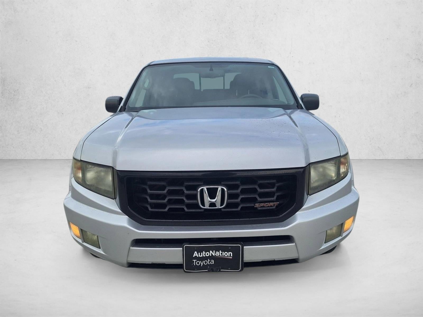 2013 Honda Ridgeline Sport photo 2