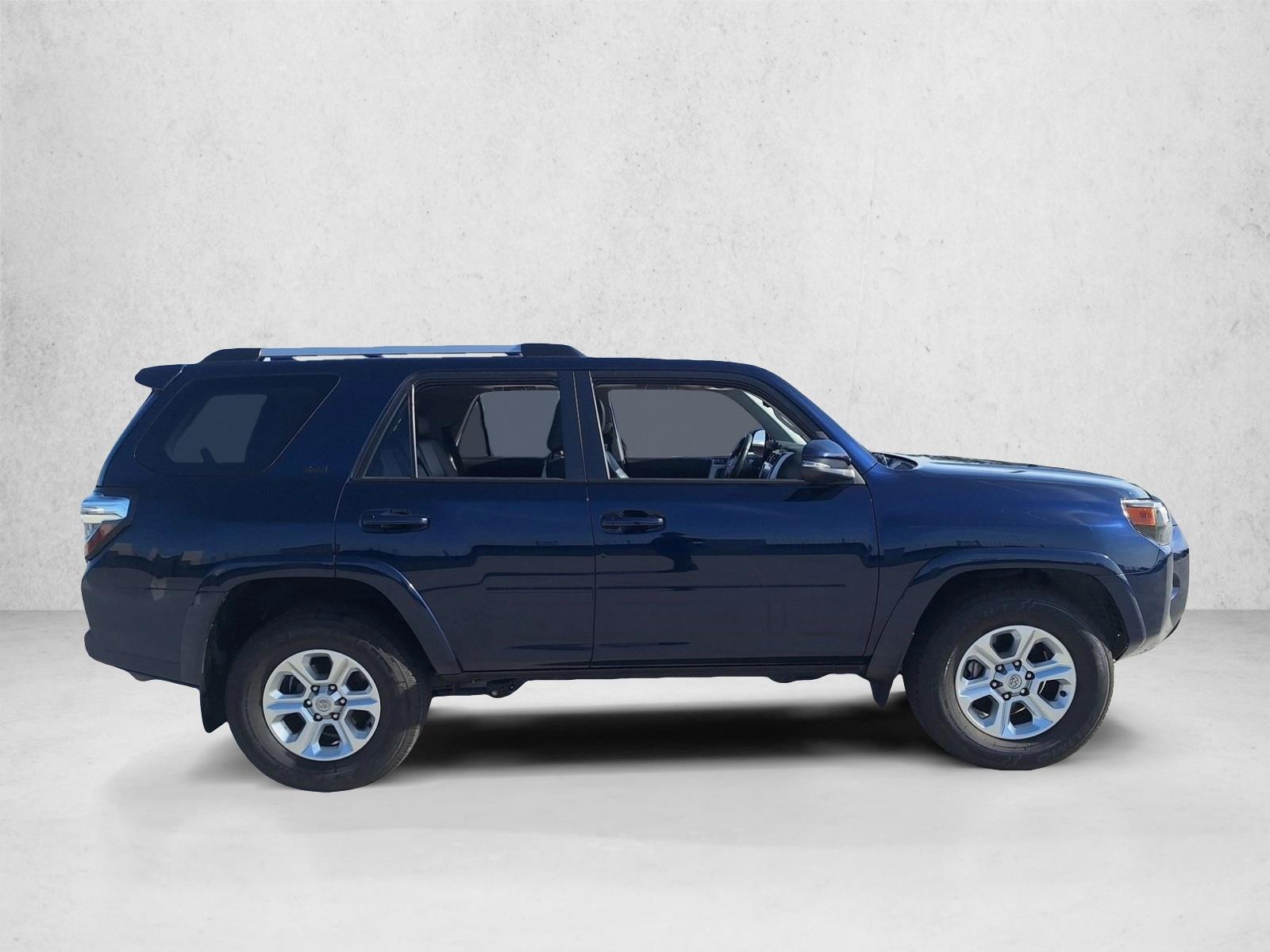 2022 Toyota 4Runner SR5 Premium photo 4