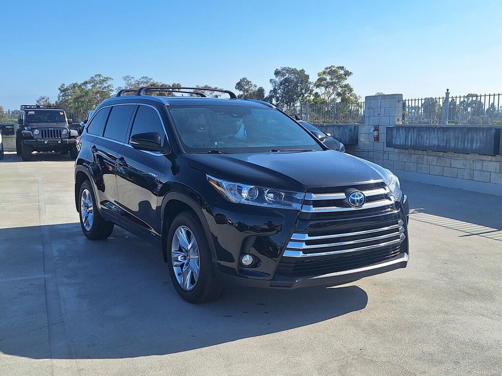 Used 2017 Toyota Highlander Hybrid Limited V6 SUV
