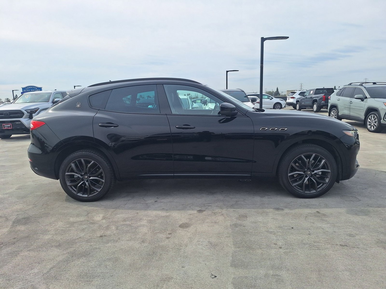 2018 Maserati Levante photo 4