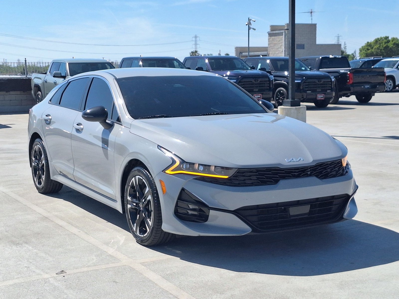 2024 Kia K5 GT-Line photo 3