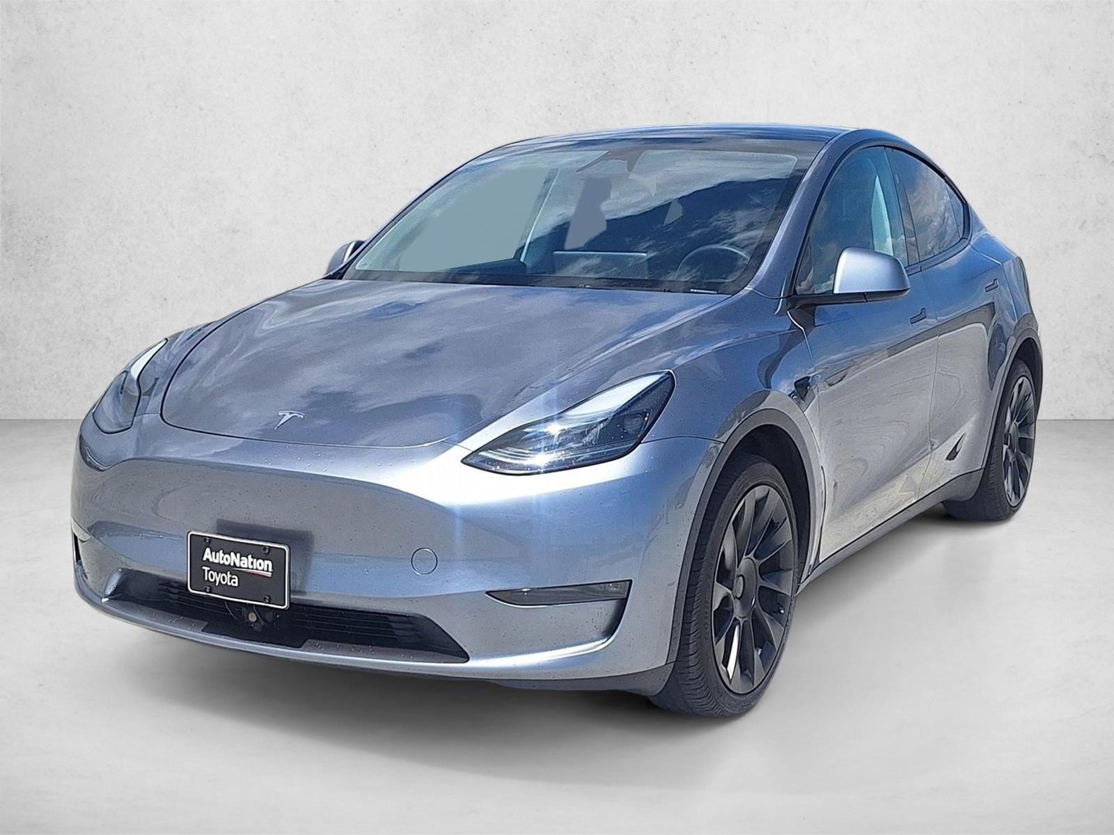 Used 2024 Tesla Model Y Long Range with VIN 7SAYGDEE5RA310251 for sale in Cerritos, CA