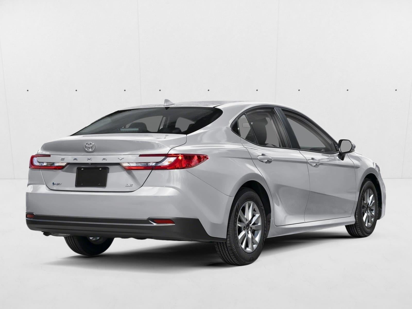 2026 Toyota Camry LE - Photo 2