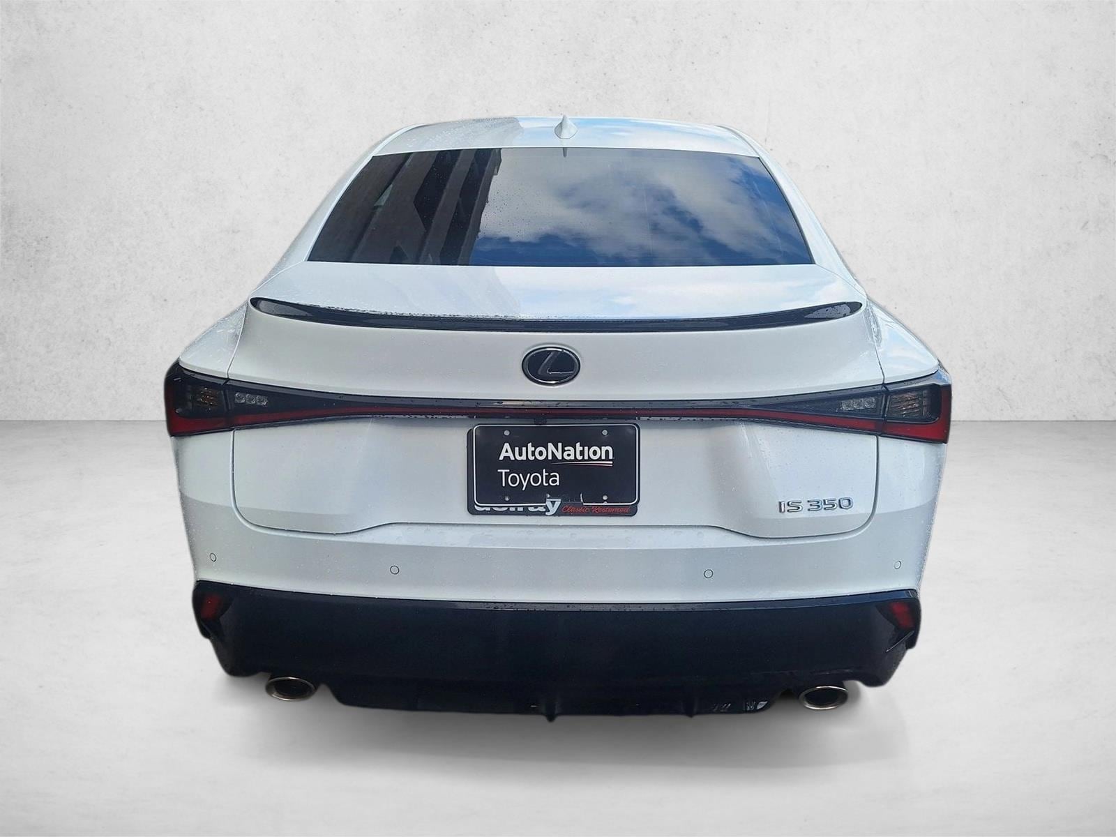 2022 LEXUS IS 350 F SPORT photo 6