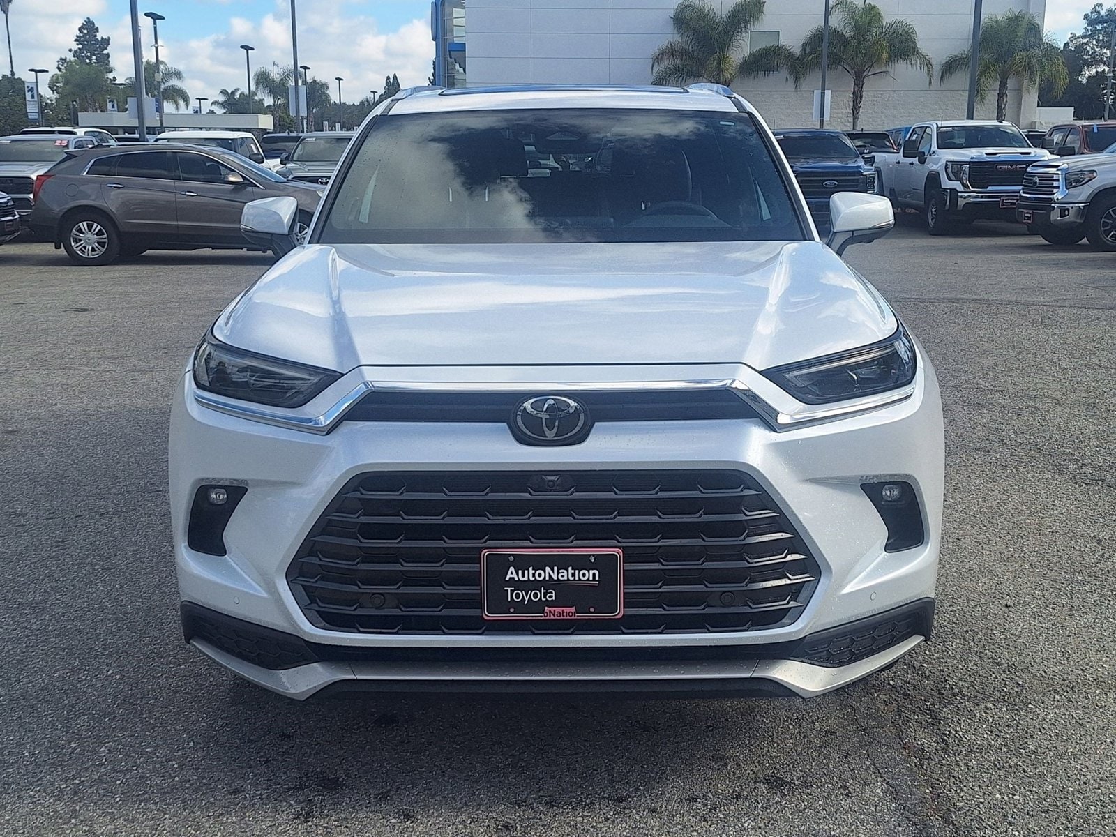 2025 Toyota Grand Highlander Hybrid MAX Limited photo 2