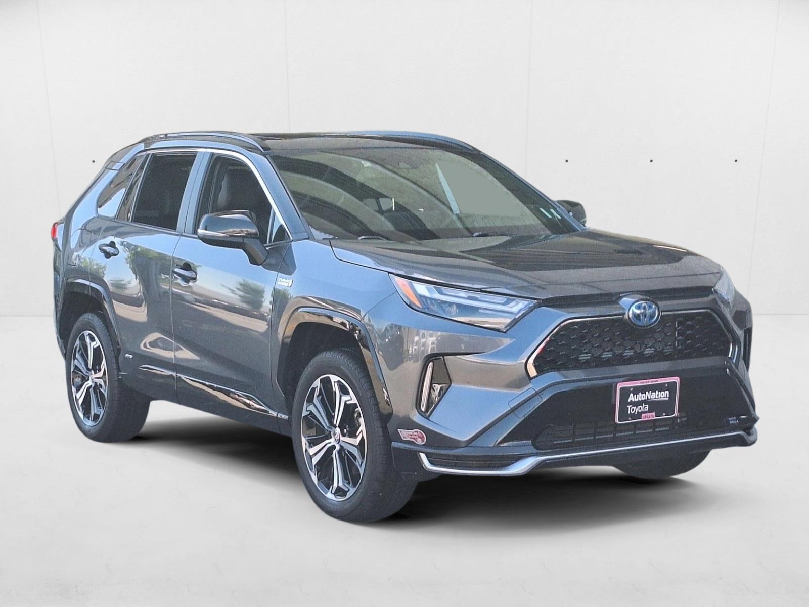 2023 Toyota RAV4 Prime XSE photo 3