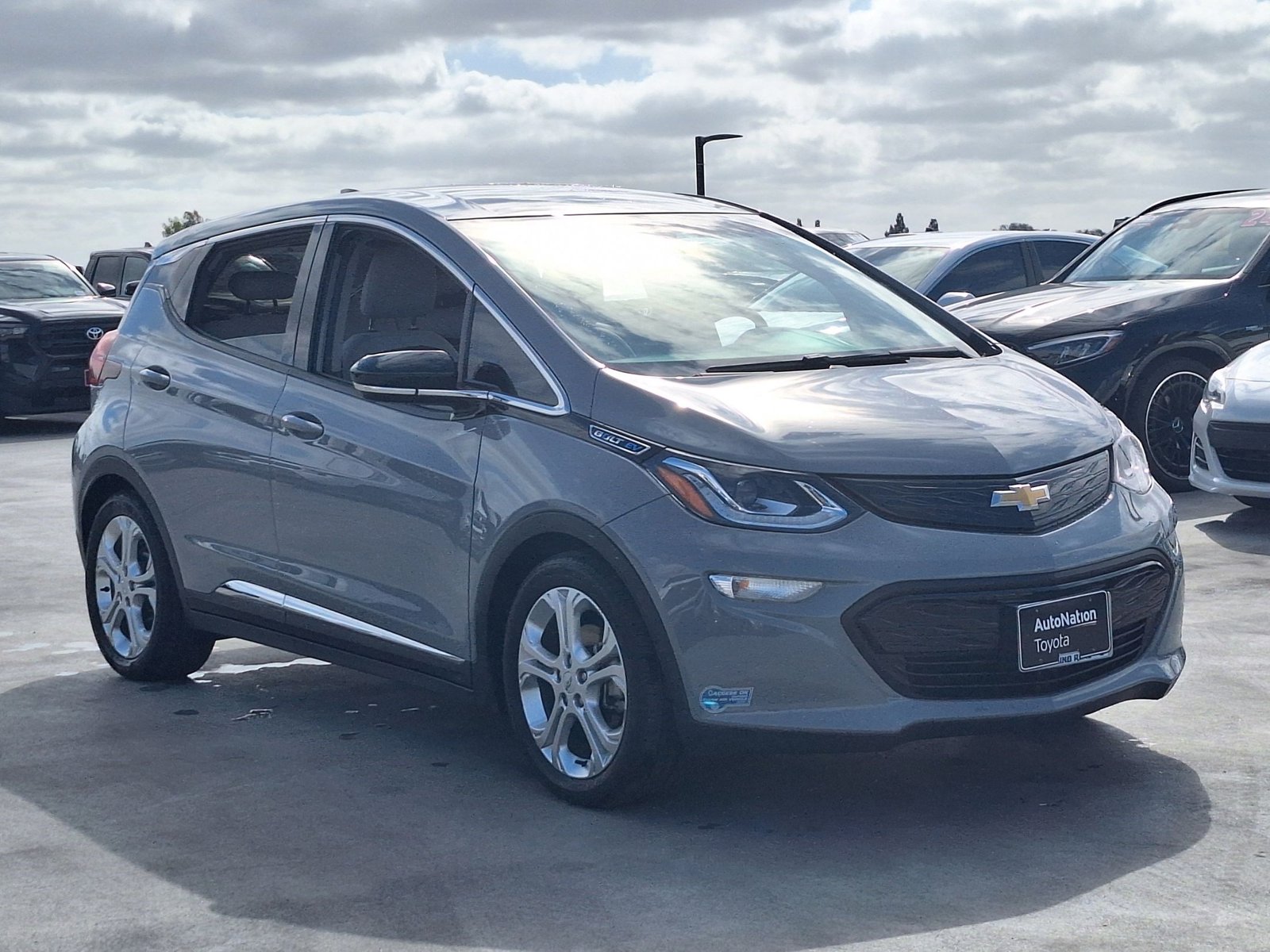 2020 Chevrolet Bolt EV photo 3