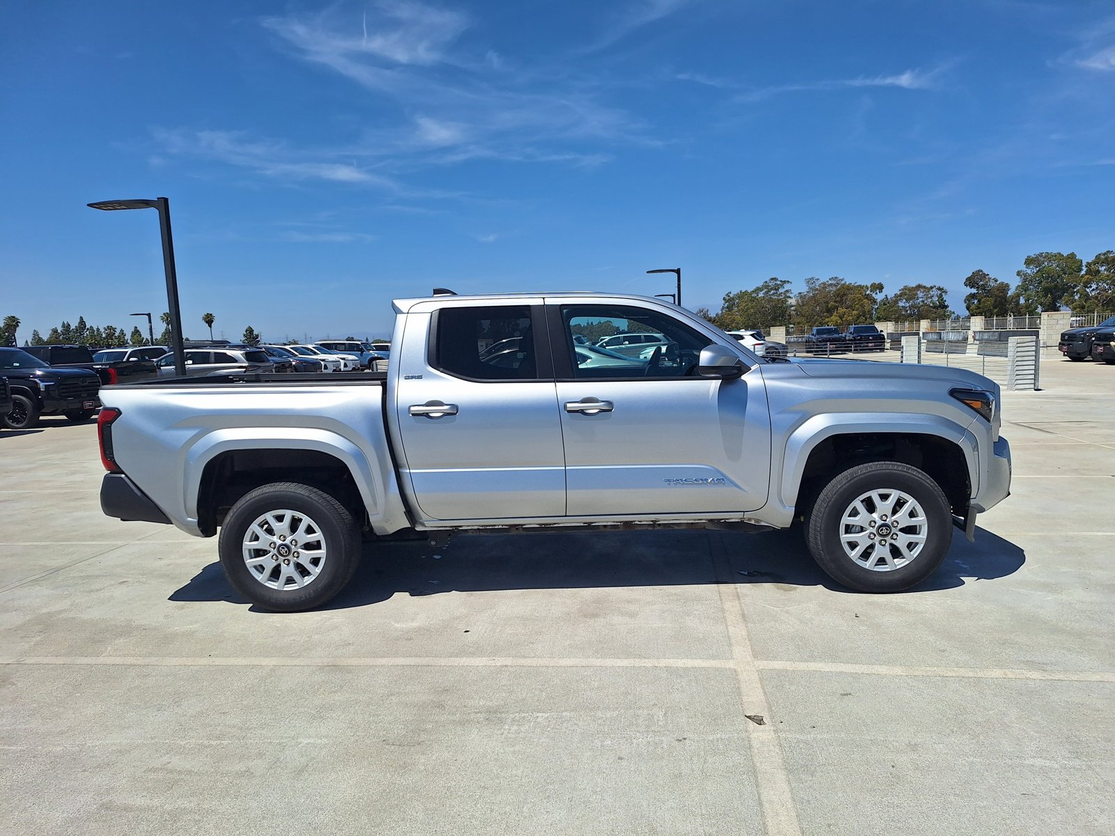 2024 Toyota Tacoma SR5 photo 4