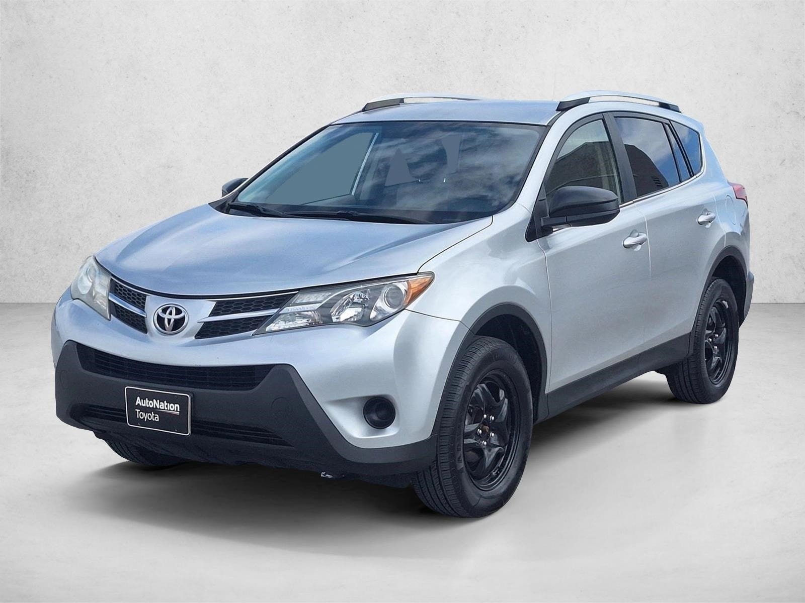 2013 Toyota RAV4 LE's photo
