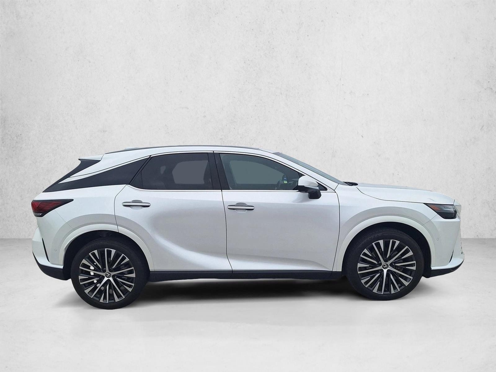 2024 LEXUS RX 350h Premium Plus photo 4