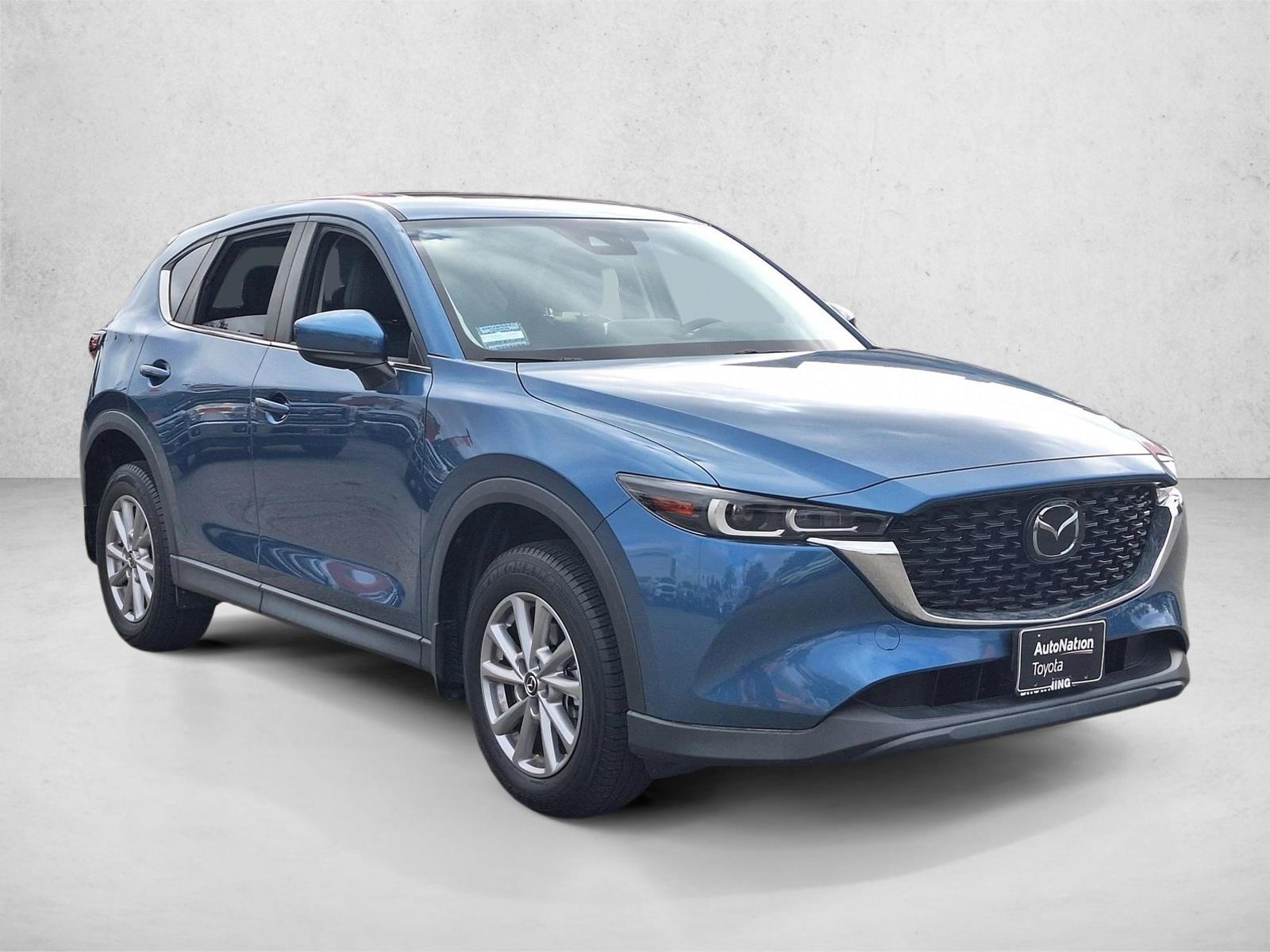 2023 Mazda CX-5 2.5 S Preferred photo 3