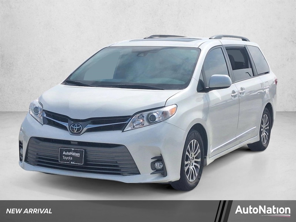 Certified 2019 Toyota Sienna XLE 8 Passenger Van