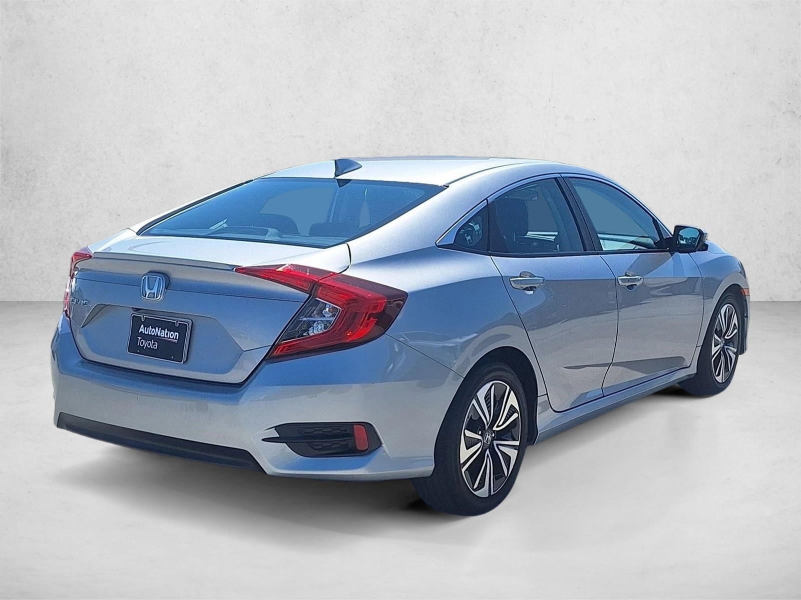 2016 Honda Civic EX-T photo 5