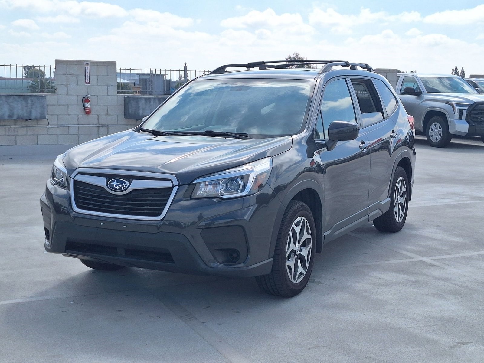 2019 Subaru Forester Premium photo 1