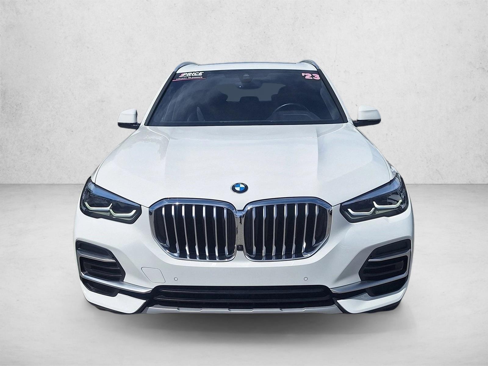 2023 BMW X5 sDrive40i photo 2