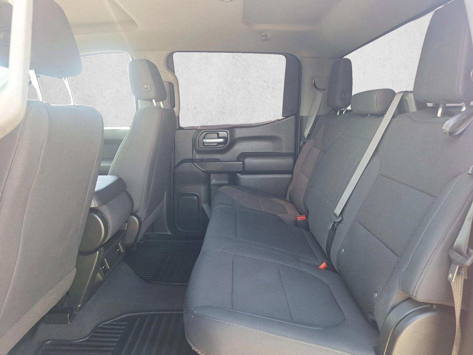 2025 Kia K4 LXS - Photo 11