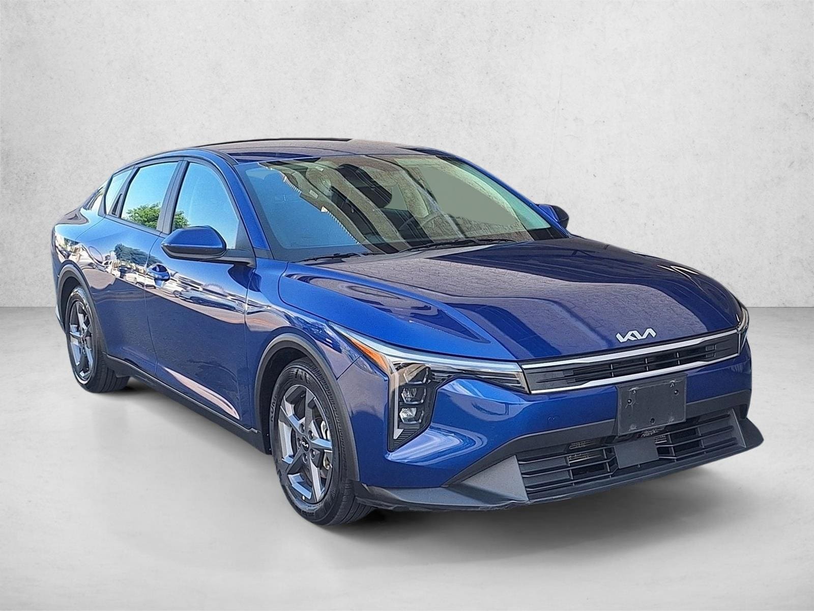 2025 Kia K4 LXS - Photo 3