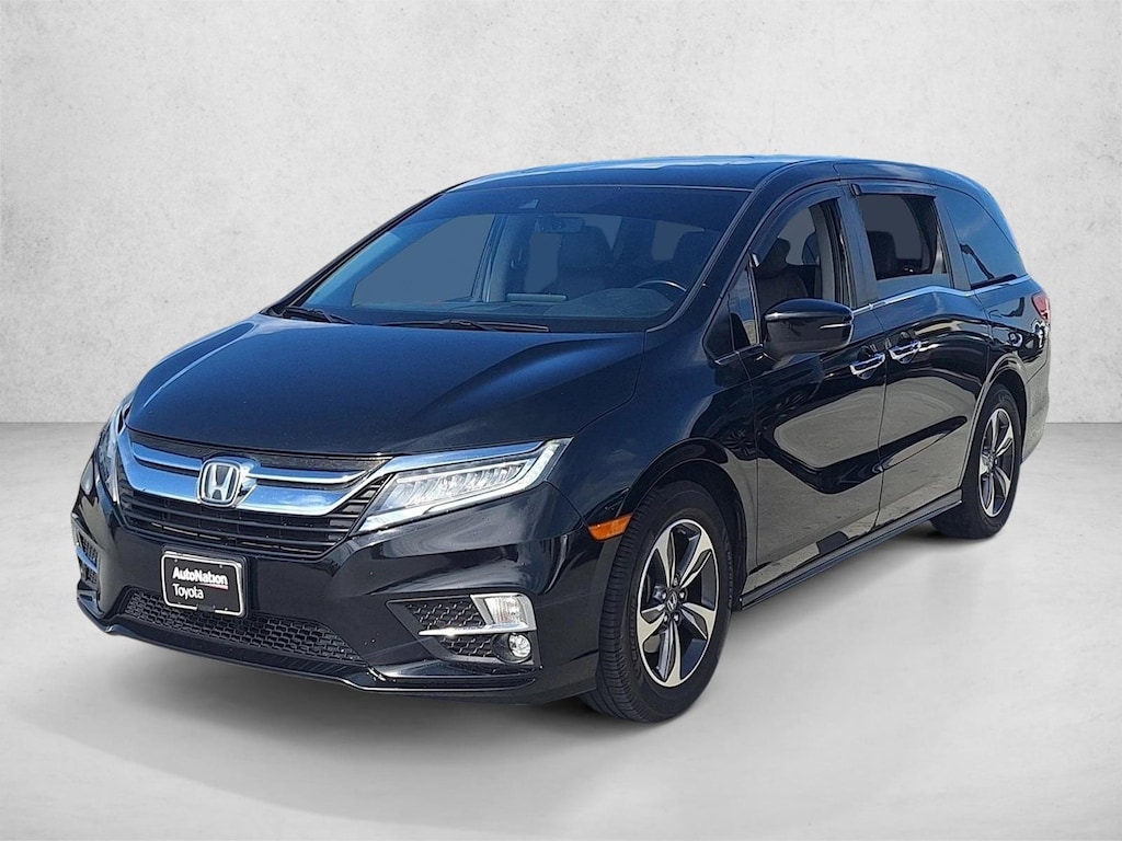 Used 2018 Honda Odyssey Touring Van