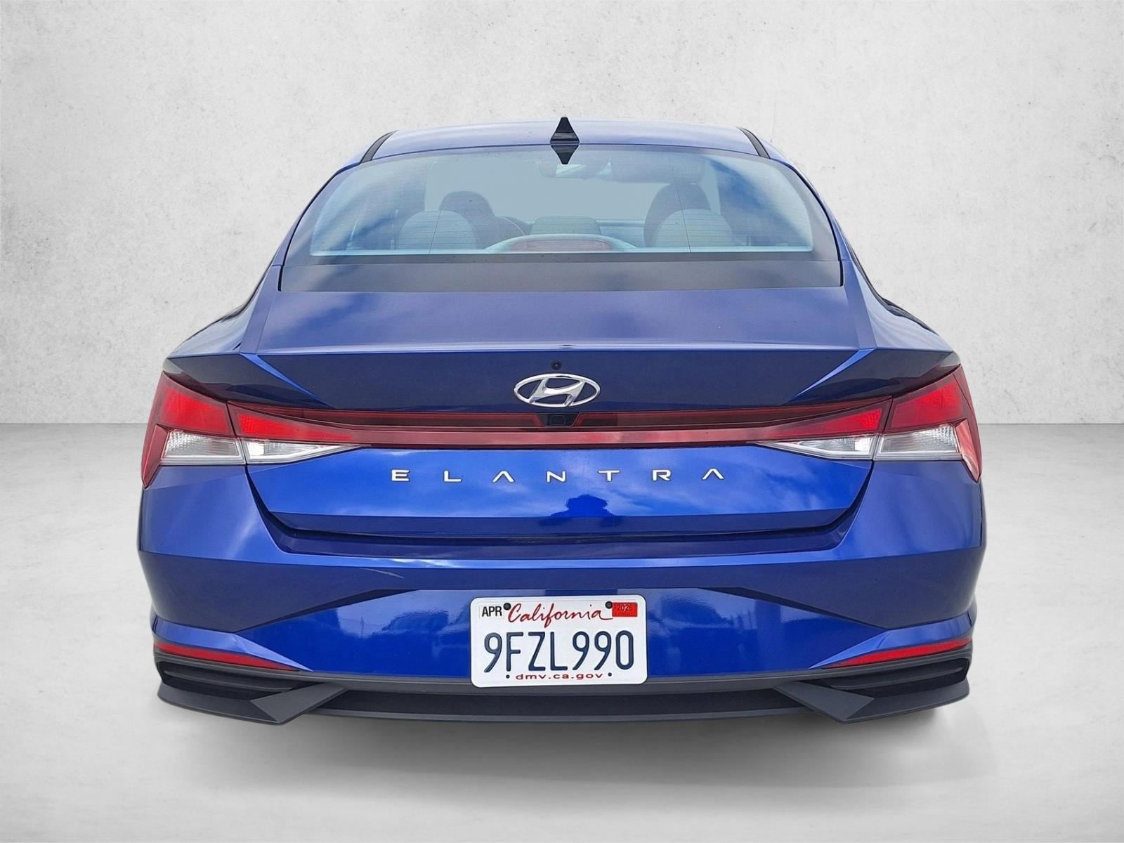 2023 Hyundai Elantra SEL photo 6