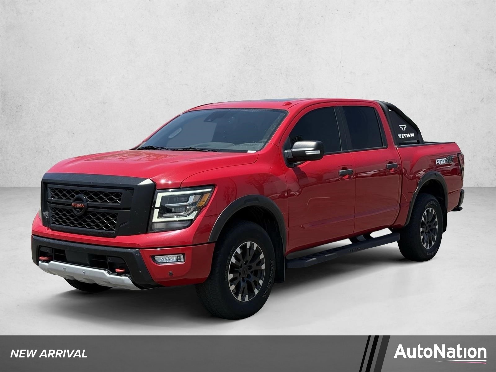 2021 Nissan Titan PRO-4X 4X4 Crew Cab's photo