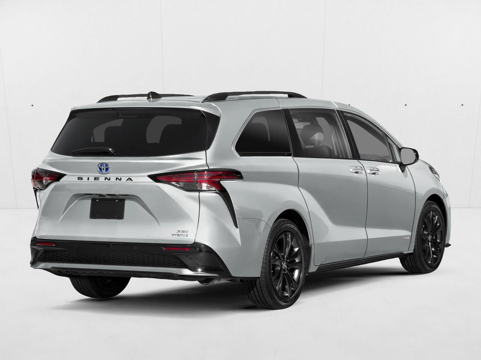 2025 Toyota Sienna XSE photo 2