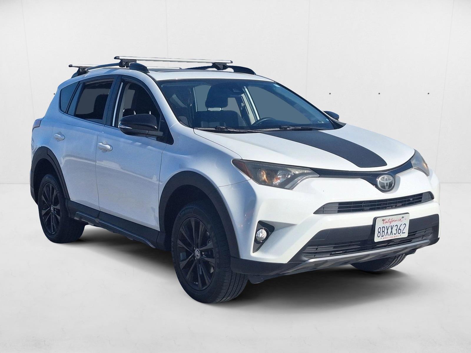2018 Toyota RAV4 Adventure photo 3
