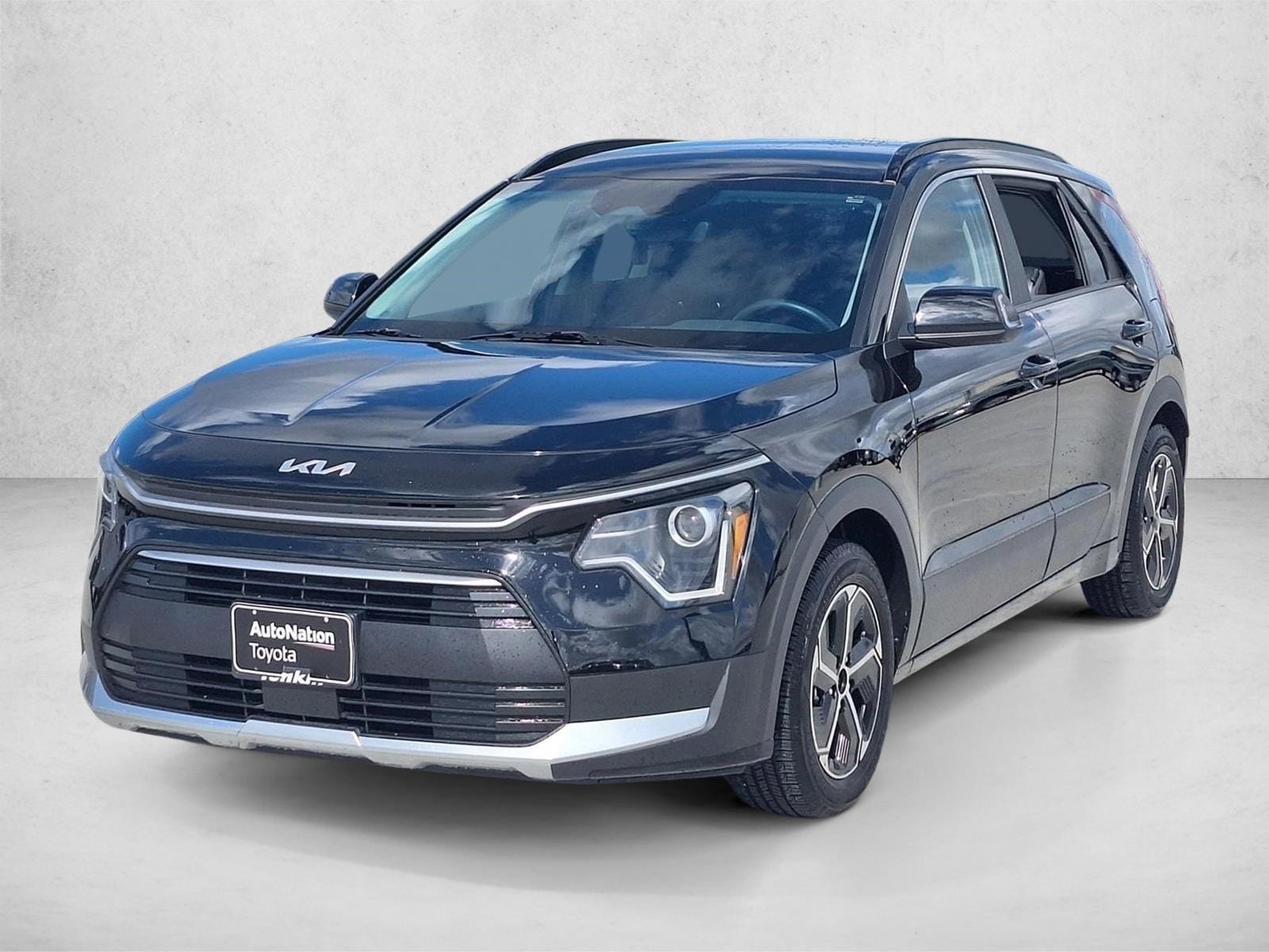 2024 Kia Niro EX HEV's photo