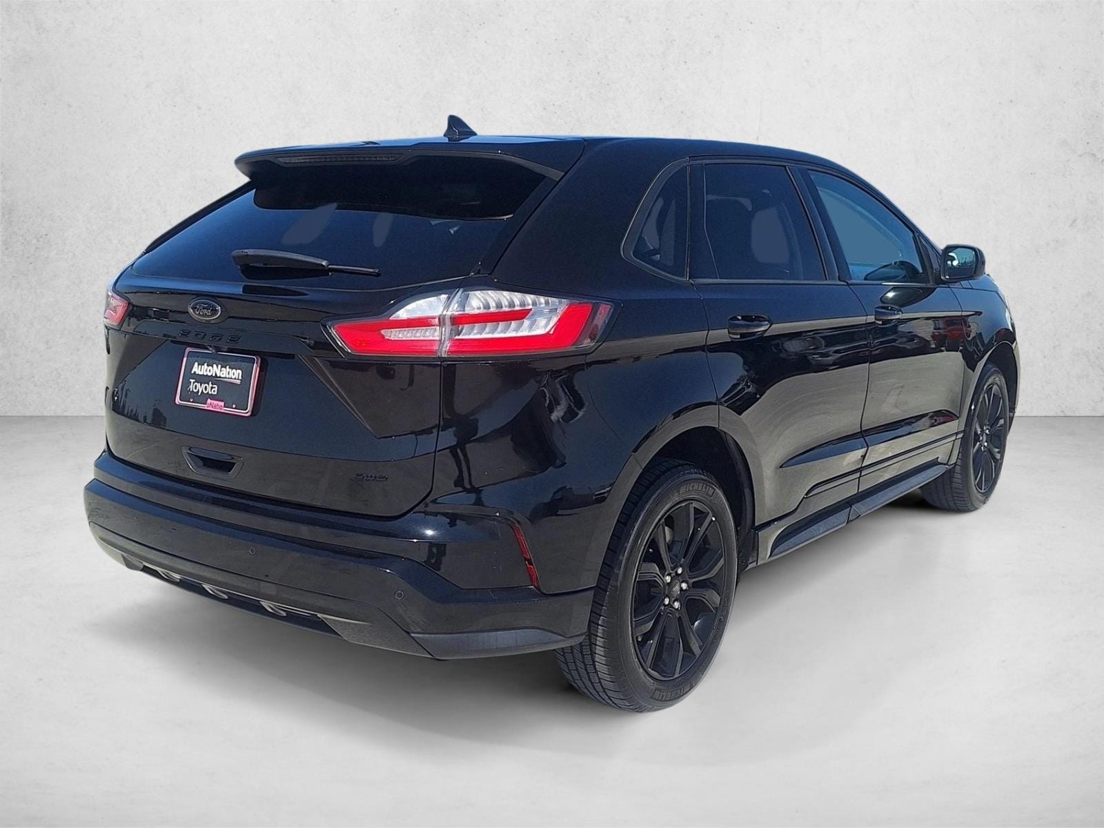 2022 Ford Edge SE photo 5