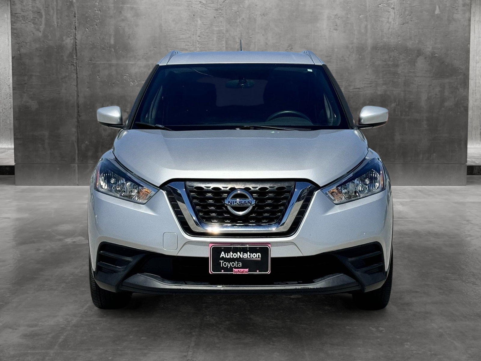 Used 2019 Nissan Kicks SV with VIN 3N1CP5CU1KL512475 for sale in Cerritos, CA