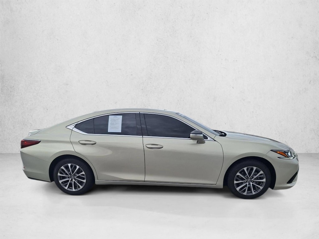 Used 2022 Lexus ES 350  Sedan