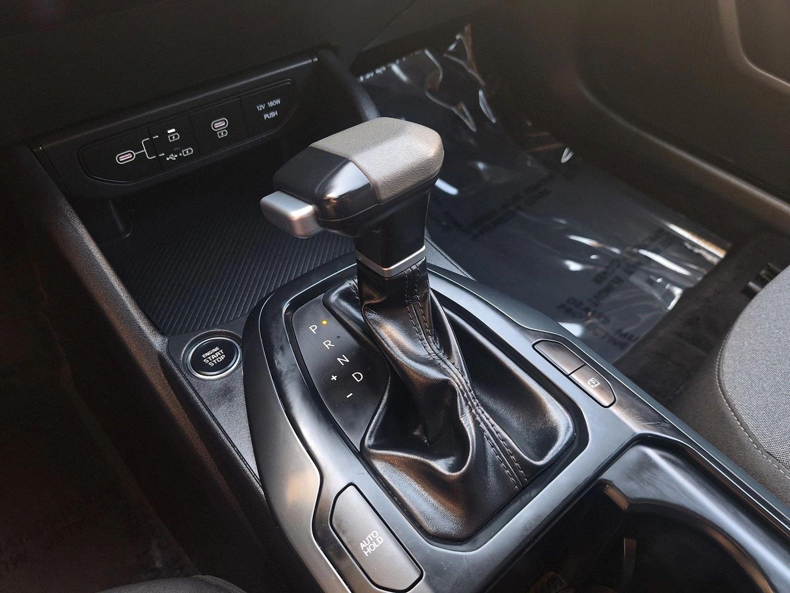 2025 Kia K4 LXS - Photo 15