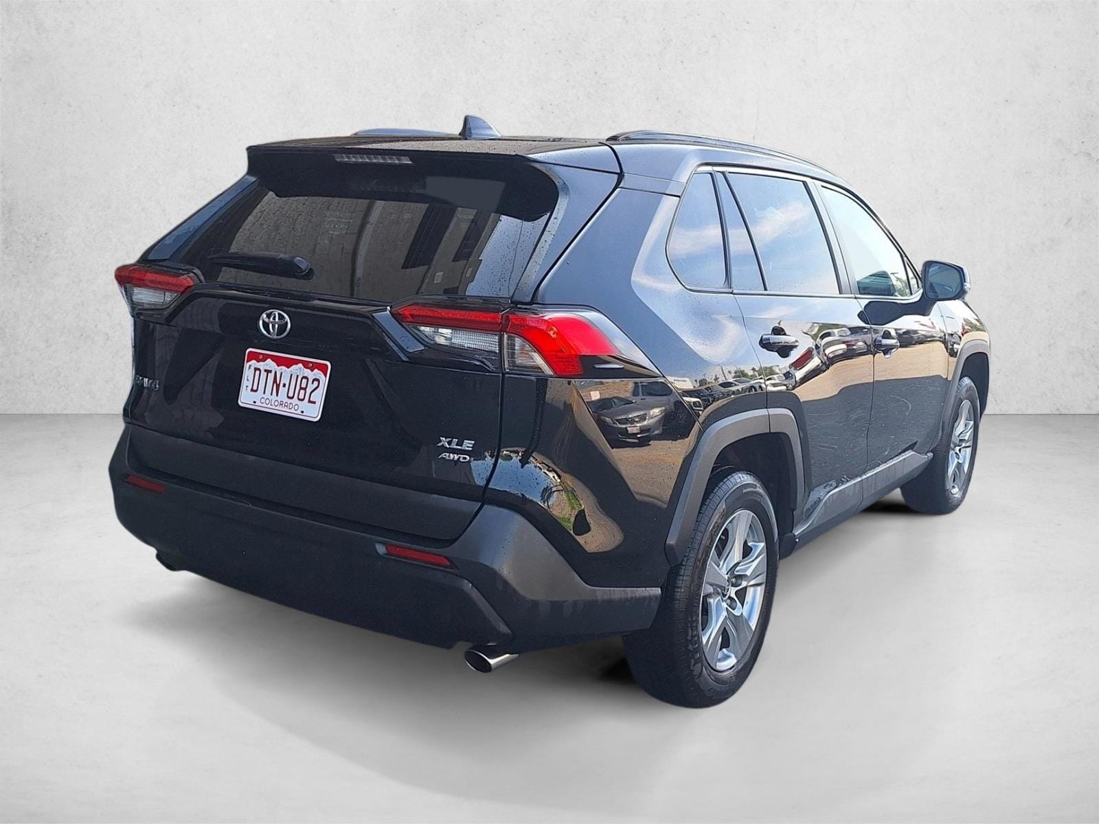 2024 Toyota RAV4 XLE photo 5
