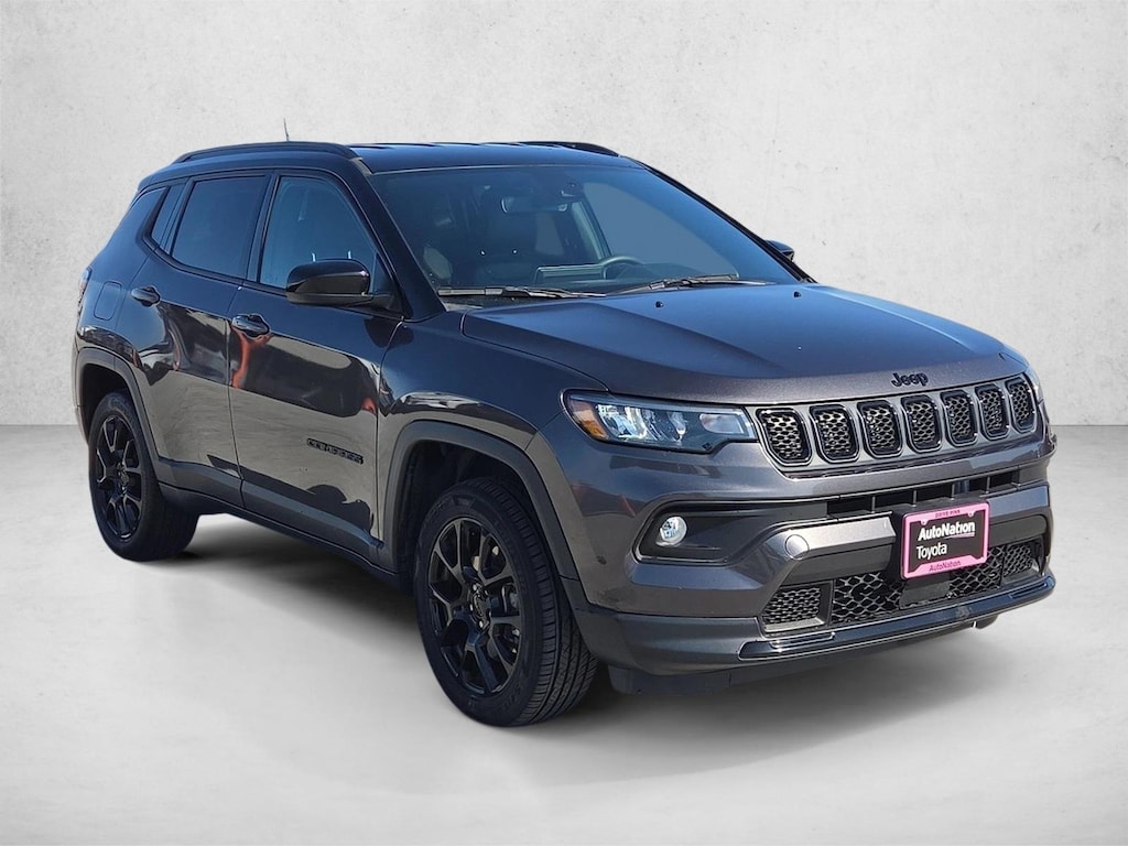Used 2023 Jeep Compass Latitude SUV
