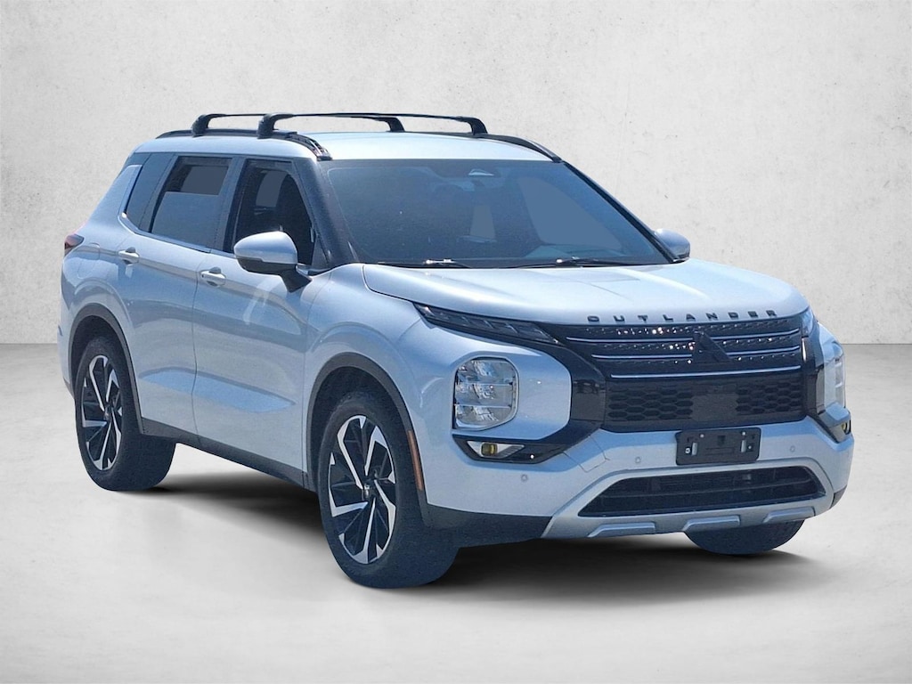 Used 2023 Mitsubishi Outlander SE SUV