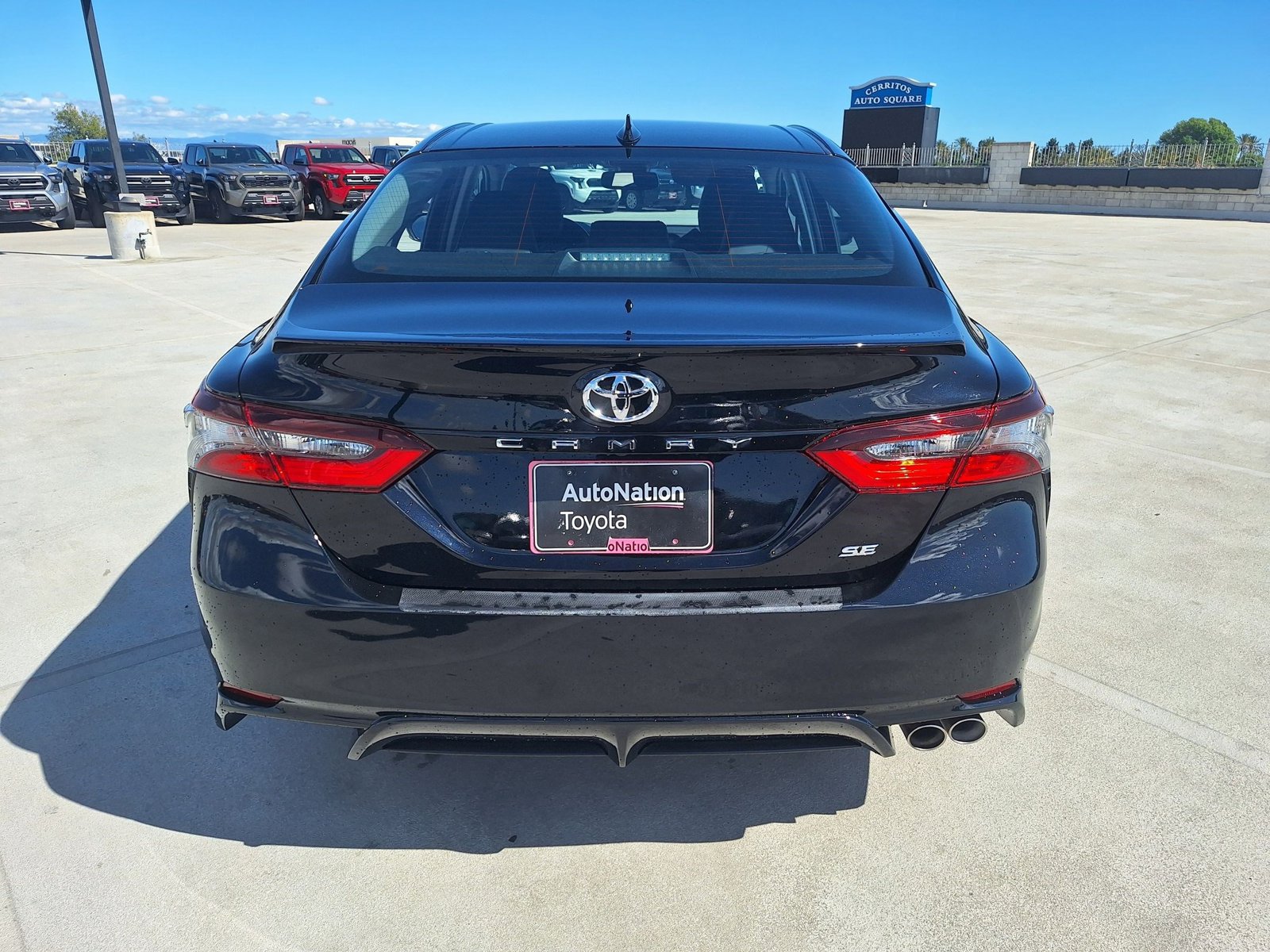 2021 Toyota Camry SE photo 6