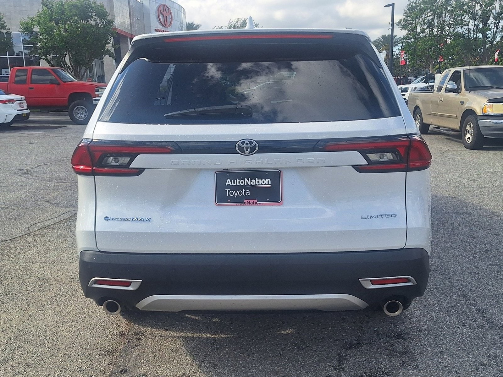 2025 Toyota Grand Highlander Hybrid MAX Limited photo 6