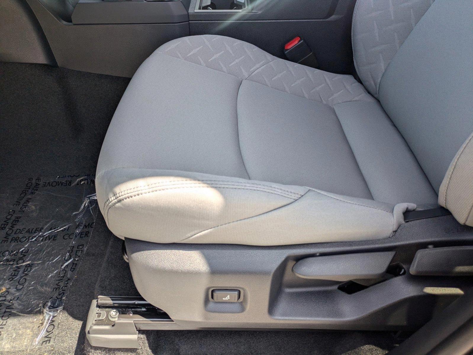 2024 Toyota Tacoma SR5 photo 3