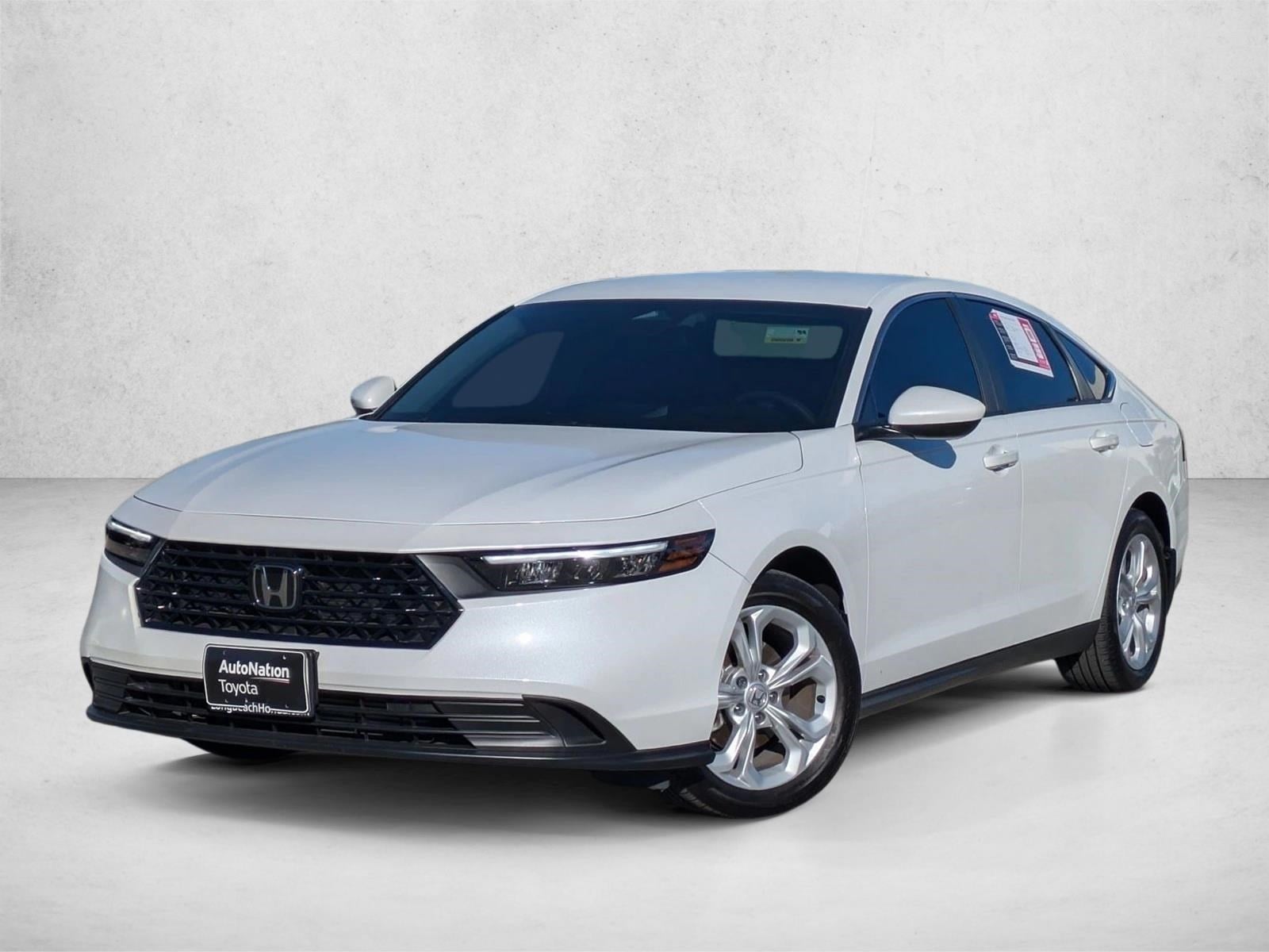 2024 Honda Accord LX's photo