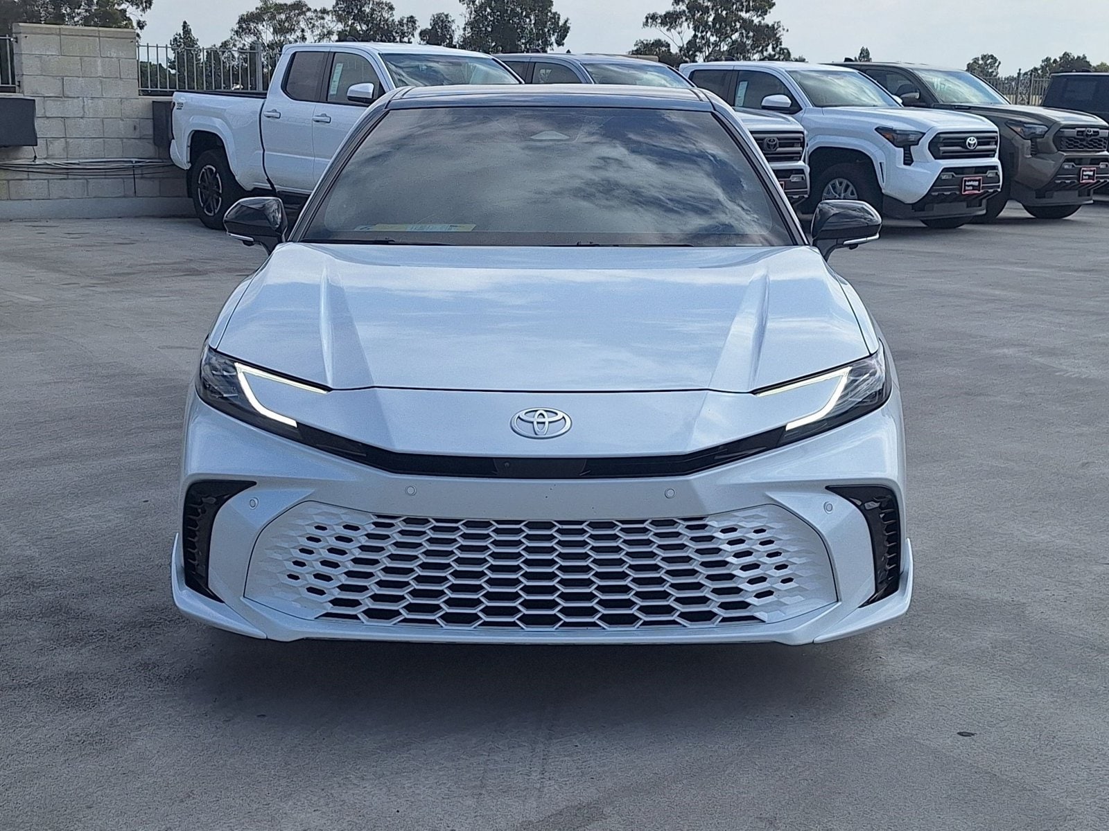 2025 Toyota Camry XSE photo 2