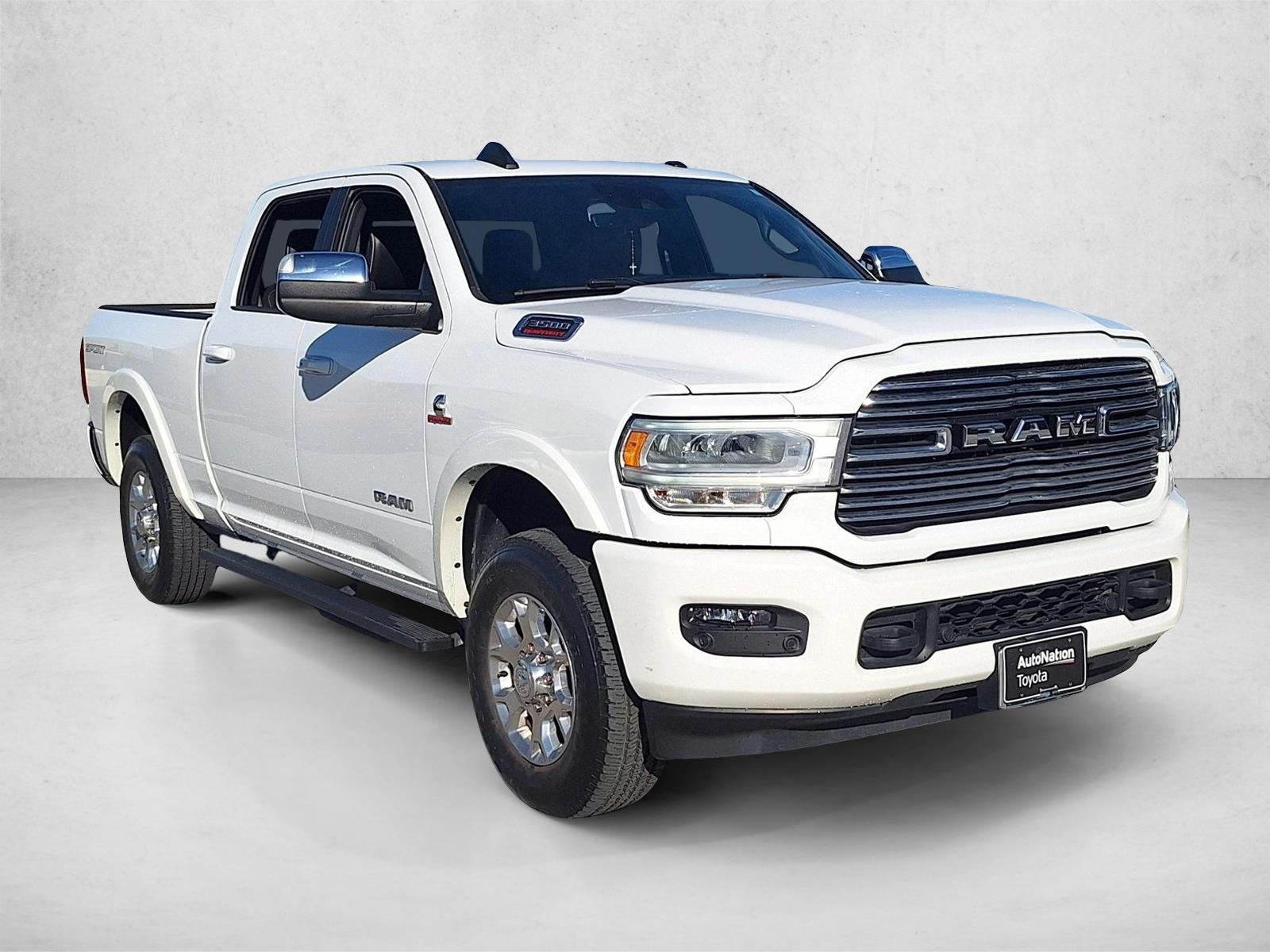 2019 Ram 3500 Laramie photo 3