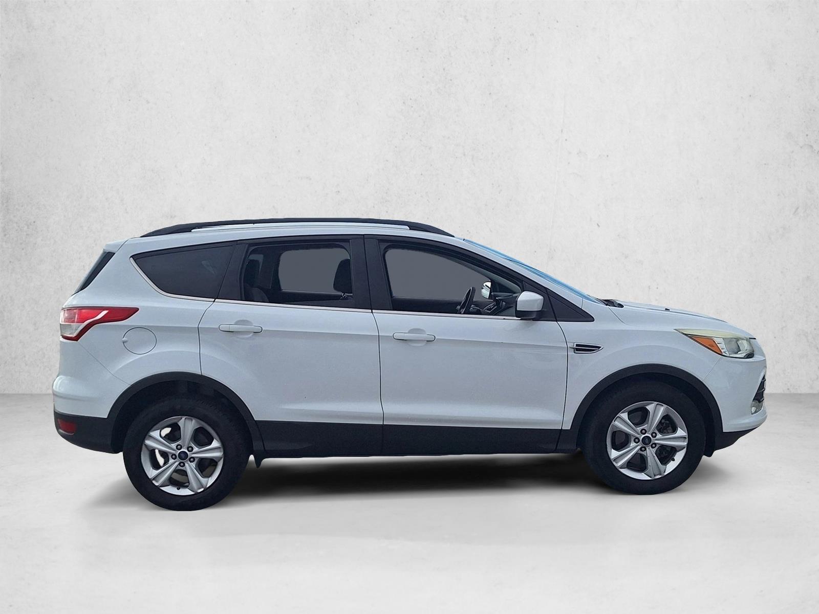2015 Ford Escape SE photo 4