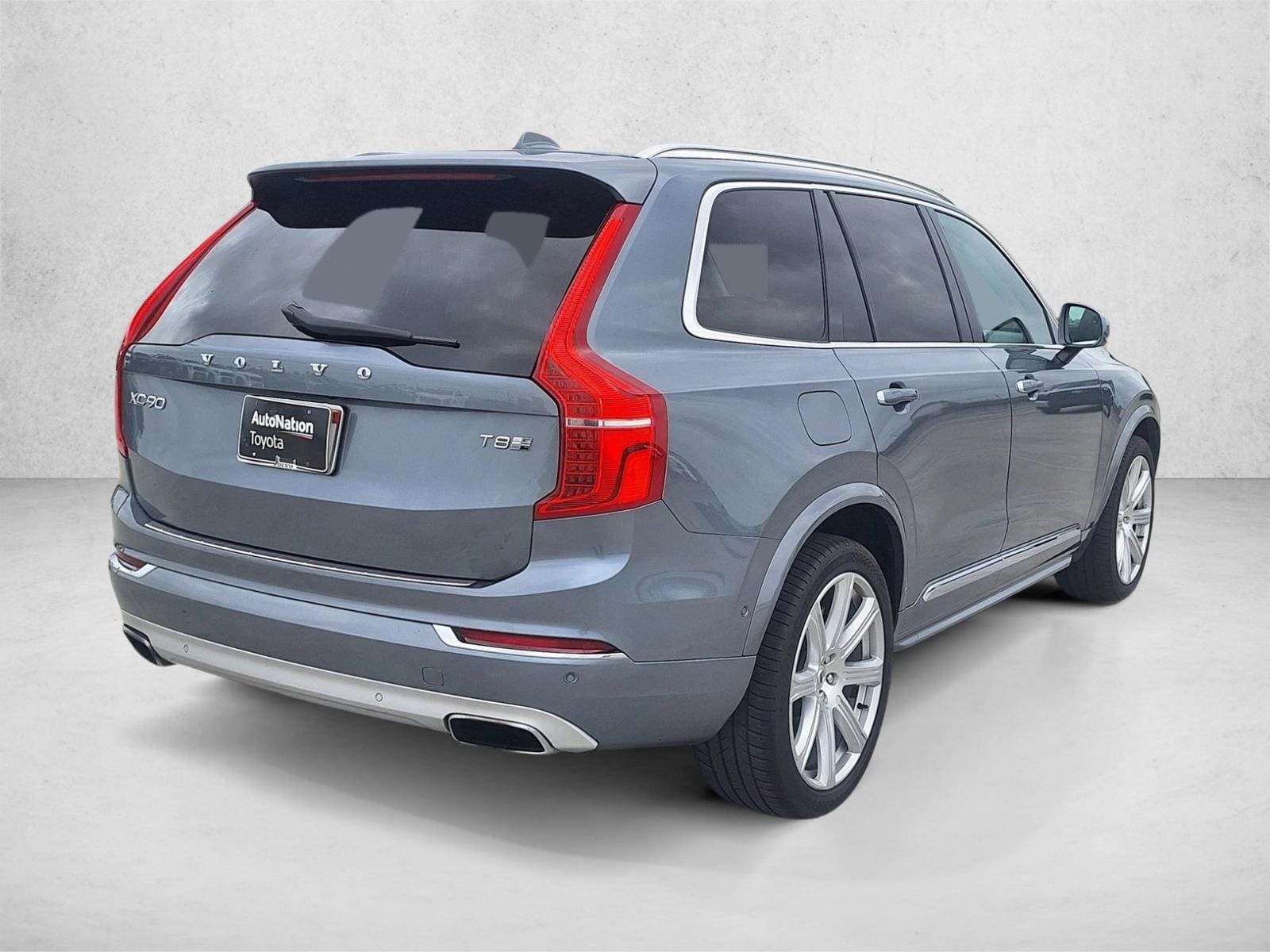 2018 Volvo XC90 Hybrid T8 AWD Inscription photo 6